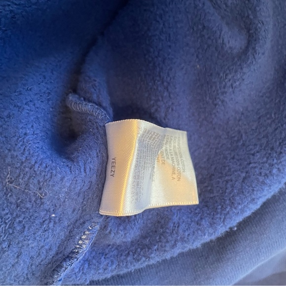 Yeezy crewneck - Picture 3 of 4